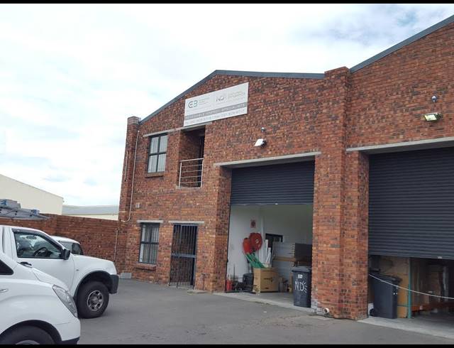 293M² FACTORY RENTED IN SAXON INDUSTRIAL